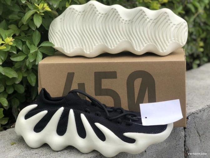 H68049 450 Yeezy Cloud Adidas Black 0815